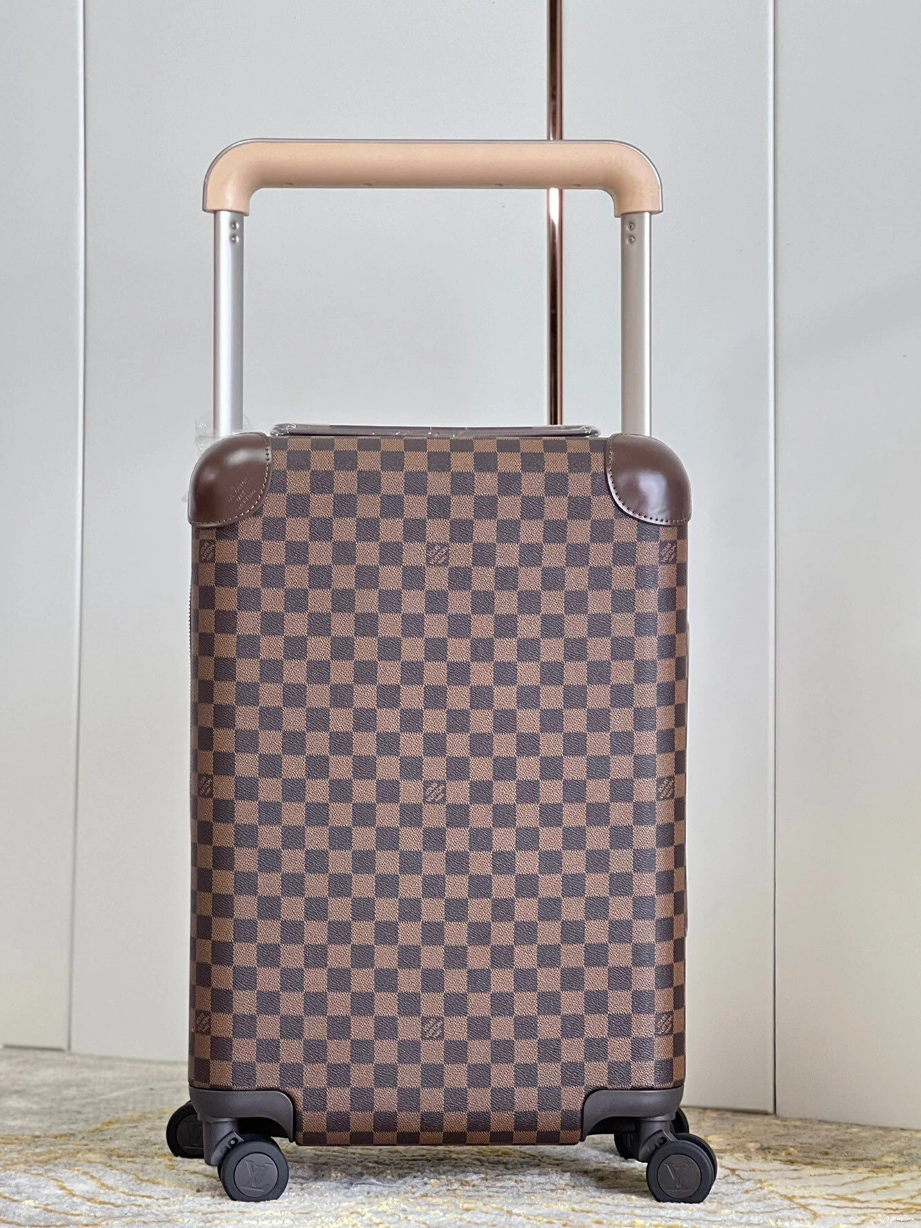 55 Louis HORIZON Vuitton 0820